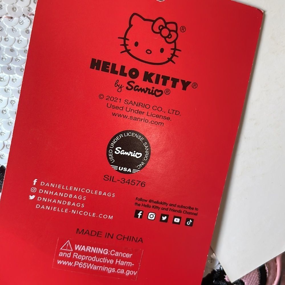 Authentic Hello Kitty Mini Back Pack - Picture 7 of 7